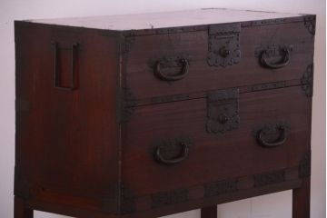 アンティーク家具　古民具・骨董　明治期　脚付き時代箪笥(衣装箪笥)