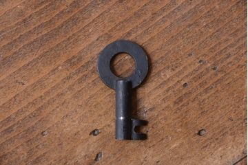 アンティーク家具　古民具・骨董　明治期　脚付き時代箪笥(衣装箪笥)