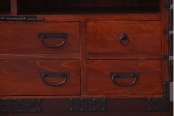 アンティーク家具　古民具・骨董　明治期　隠し付き!脚付き観音箪笥ローボード(衣装箪笥・時代箪笥)