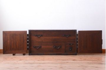 アンティーク家具　古民具・骨董　明治期　総桐材!隠し付き観音箪笥ローボード(衣装箪笥・時代箪笥)