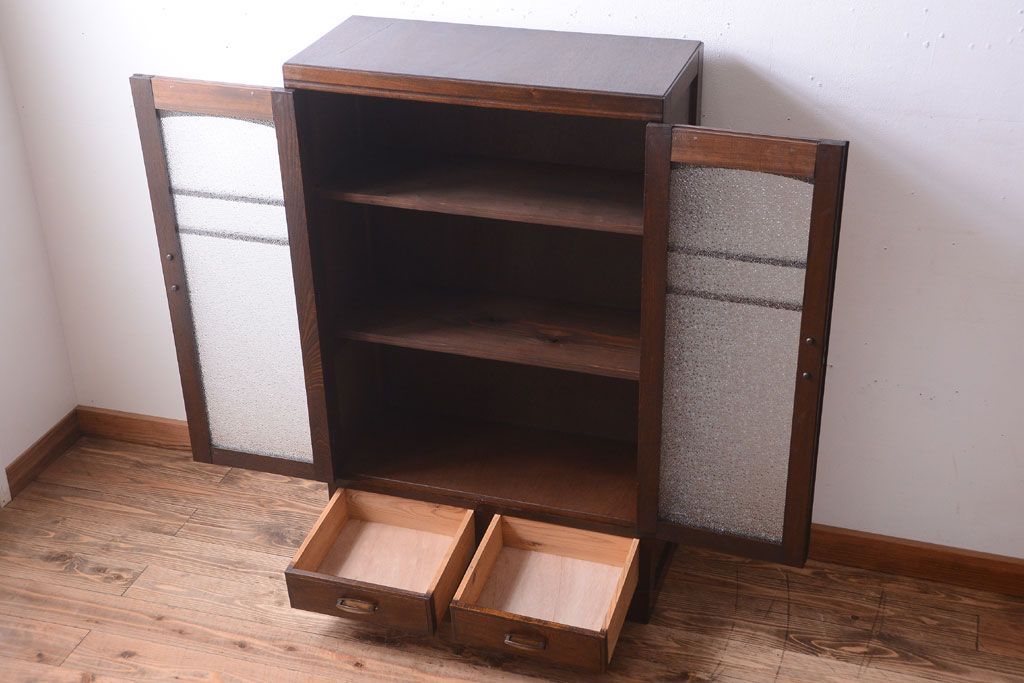 アンティーク家具　和製アンティーク　ダイヤガラス入り!古い木の小ぶりな引き出し付き本箱