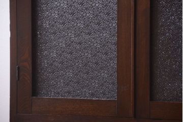 アンティーク家具　和製アンティーク　ダイヤガラス入り!古い木の小ぶりな引き出し付き本箱