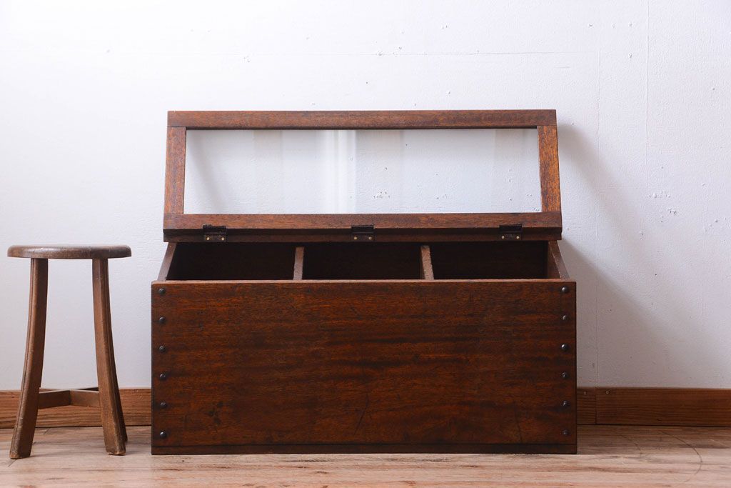 和製アンティーク　ガラス窓付き!古い木の収納箱