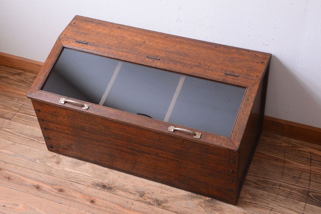 和製アンティーク　ガラス窓付き!古い木の収納箱
