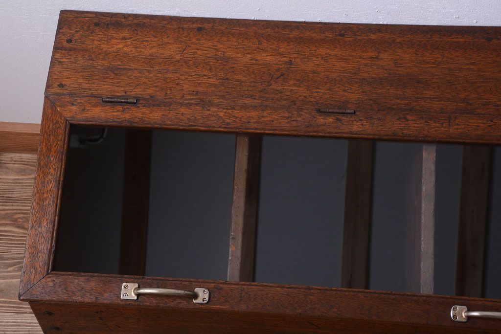 和製アンティーク　ガラス窓付き!古い木の収納箱