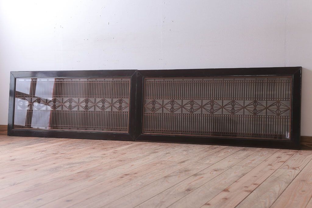 アンティーク雑貨 古民具・骨董 古い木製のガラス書院欄間2枚セット(明かり取り)