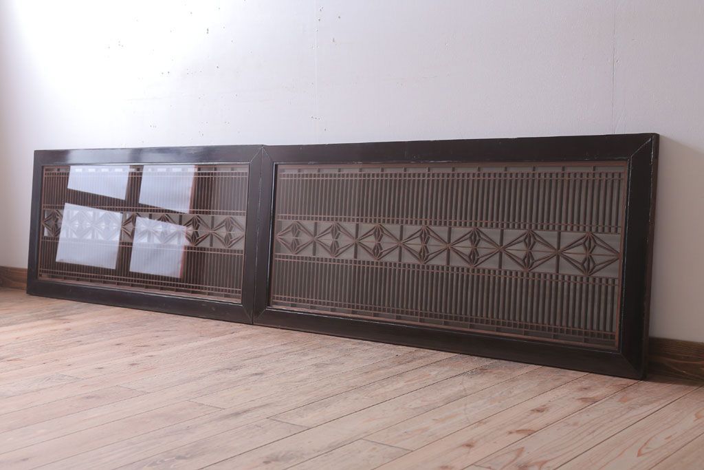 アンティーク雑貨 古民具・骨董 古い木製のガラス書院欄間2枚セット(明かり取り)