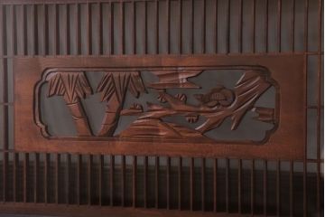 古民具・骨董　古い木の竹梅模様ガラス書院欄間(明かり取り)