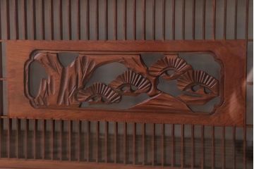 古民具・骨董　古い木の松模様ガラス書院欄間(明かり取り)