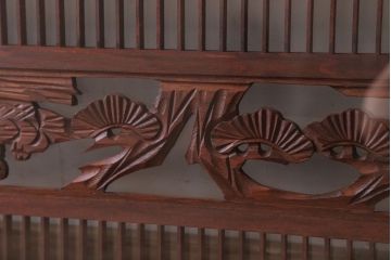 古民具・骨董　松に鷹　古い木のガラス書院欄間(明かり取り)