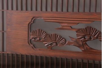 古民具・骨董　松に鷹　古い木のガラス書院欄間(明かり取り)