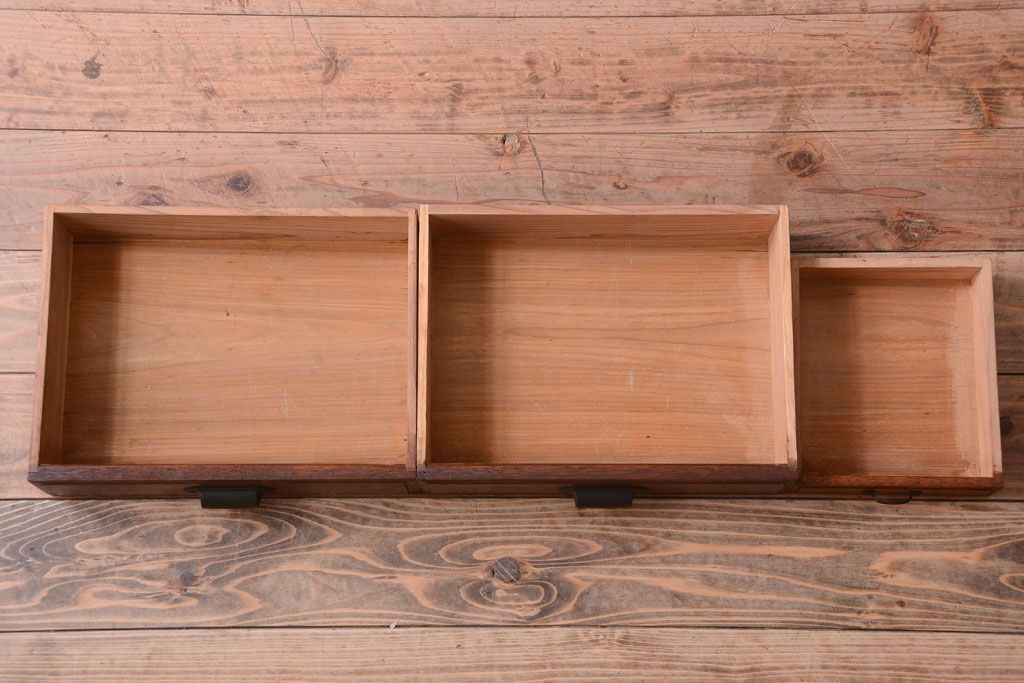 アンティーク家具　和製アンティーク　変わり型!ダイヤガラス入りの重ね本箱(収納棚・戸棚)