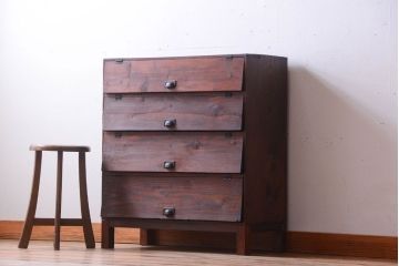 アンティーク家具　和製アンティーク　脚付き!古い木製のパタパタ収納棚
