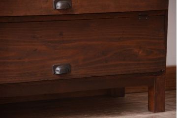 アンティーク家具　和製アンティーク　脚付き!古い木製のパタパタ収納棚