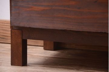アンティーク家具　和製アンティーク　脚付き!古い木製のパタパタ収納棚
