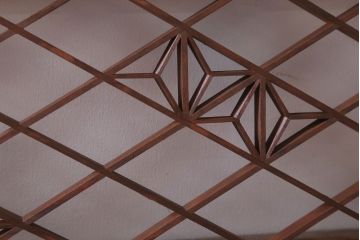 古民具・骨董　古い木のおしゃれな欄間(明かり取り)