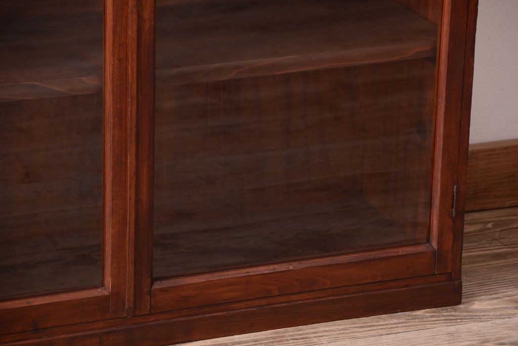 アンティーク家具　和製アンティーク　古い木製のシンプルな本箱(ブックケース)