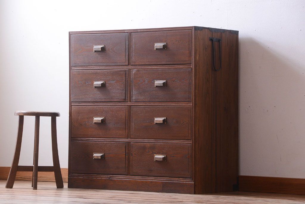 アンティーク家具　アンティーク　大正〜昭和期　前面欅材!シンプルシックな8杯チェスト