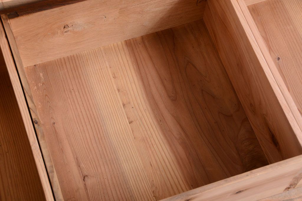 アンティーク家具　アンティーク　大正〜昭和期　前面欅材!シンプルシックな8杯チェスト