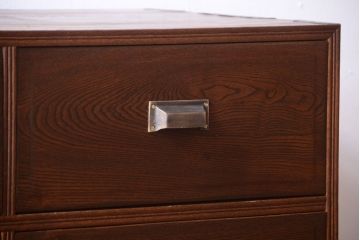 アンティーク家具　アンティーク　大正〜昭和期　前面欅材!シンプルシックな8杯チェスト