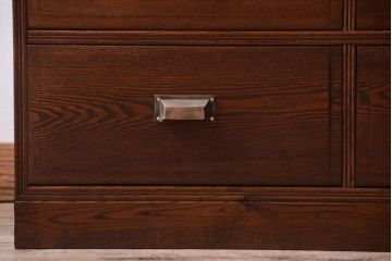 アンティーク家具　アンティーク　大正〜昭和期　前面欅材!シンプルシックな8杯チェスト