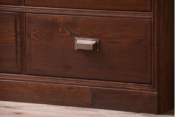 アンティーク家具　アンティーク　大正〜昭和期　前面欅材!シンプルシックな8杯チェスト