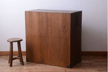 アンティーク家具　アンティーク　大正〜昭和期　前面欅材!シンプルシックな8杯チェスト