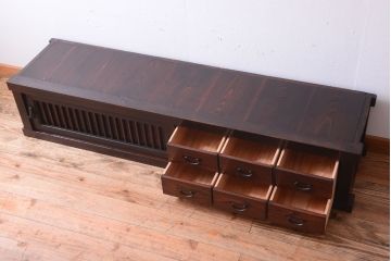アンティーク家具　古民具・骨董　明治期　和モダンスタイル!上品な時代箪笥ローボード(水屋箪笥、テレビ台、キャビネット、収納棚)