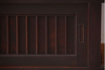 アンティーク家具　古民具・骨董　明治期　和モダンスタイル!上品な時代箪笥ローボード(水屋箪笥、テレビ台、キャビネット、収納棚)