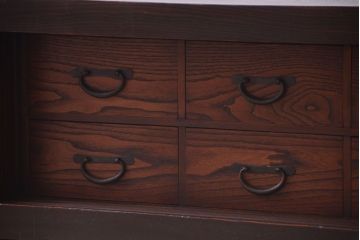 アンティーク家具　古民具・骨董　明治期　和モダンスタイル!上品な時代箪笥ローボード(水屋箪笥、テレビ台、キャビネット、収納棚)