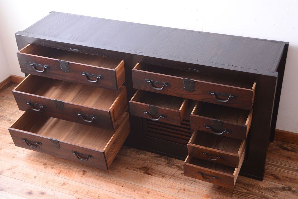 アンティーク家具　古民具・骨董　明治期　和モダンスタイル!収納箪笥サイドボード(水屋箪笥)(1)