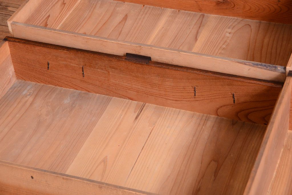 アンティーク家具　古民具・骨董　明治期　和モダンスタイル!収納箪笥サイドボード(水屋箪笥)(1)