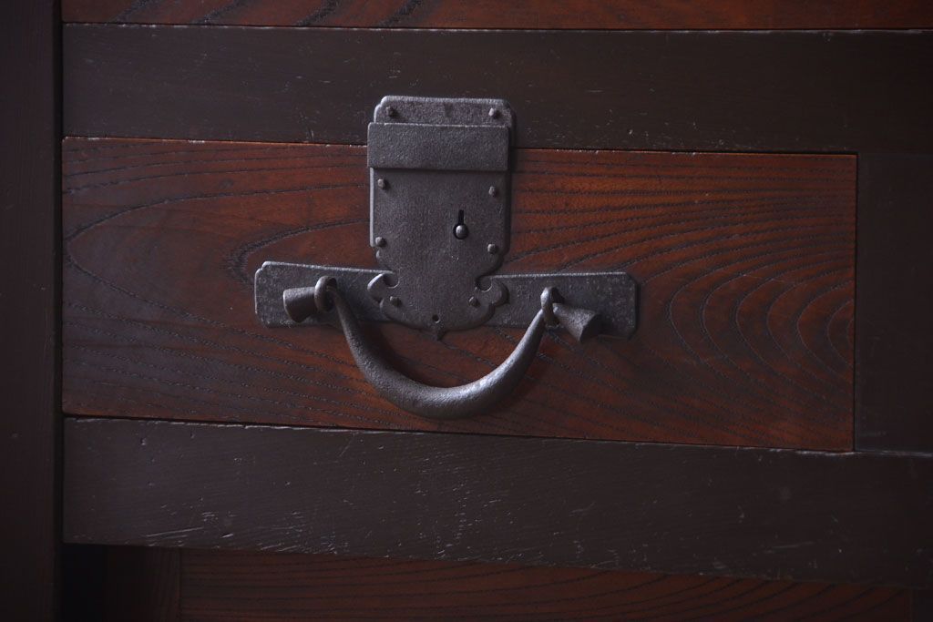 アンティーク家具　古民具・骨董　明治期　和モダンスタイル!収納箪笥サイドボード(水屋箪笥)(1)