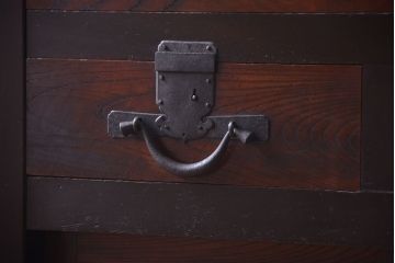 アンティーク家具　古民具・骨董　明治期　和モダンスタイル!収納箪笥サイドボード(水屋箪笥)(1)