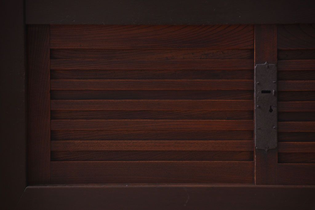 アンティーク家具　古民具・骨董　明治期　和モダンスタイル!収納箪笥サイドボード(水屋箪笥)(1)