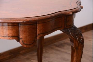 アンティーク家具　イギリスアンティーク　ウォールナット・オーク材の彫刻・象嵌入り最高級ダイニングテーブル