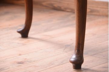 アンティーク家具　イギリスアンティーク　ウォールナット・オーク材の彫刻・象嵌入り最高級ダイニングテーブル