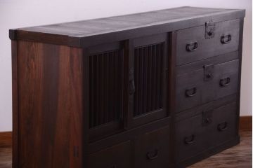 アンティーク家具　古民具・骨董　明治期　和モダンスタイル!収納箪笥ローボード(水屋箪笥、テレビ台、キャビネット、収納棚)(2)