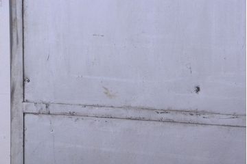 ヴィンテージ家具　フランスビンテージ　大ぶりなスチールキャビネット(メディカルキャビネット・ケビント)