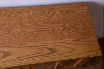 レトロ家具　昭和レトロ　脚付き!古い木製の収納棚(キャビネット)(1)