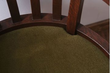 アンティーク家具　和製アンティーク　明治〜大正期　透かし彫り!アーム付きのシックな回転椅子