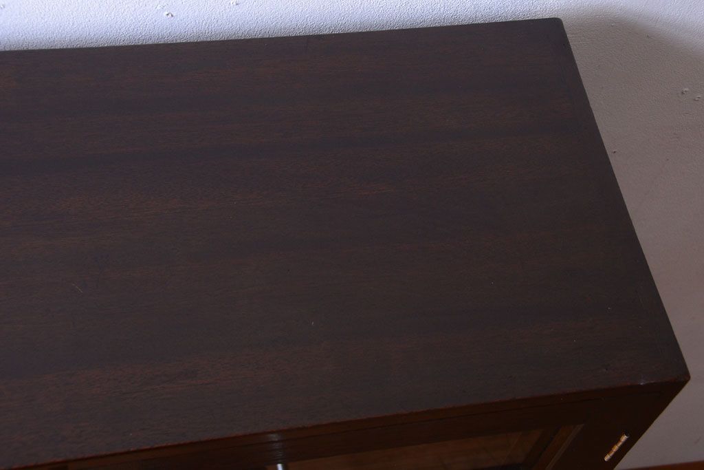 レトロ家具　昭和レトロ　古い木製のシンプルシックなブックケース(本箱)