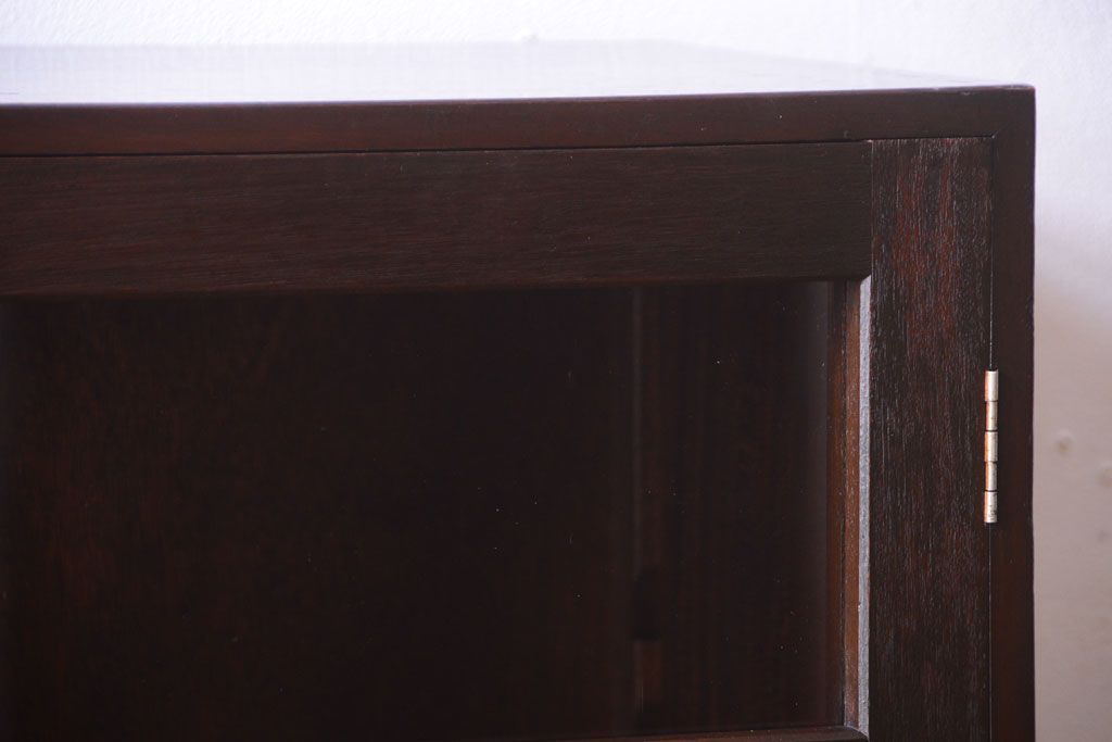 レトロ家具　昭和レトロ　古い木製のシンプルシックなブックケース(本箱)