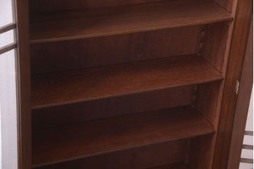 レトロ家具　昭和レトロ　古い木製のシンプルシックなブックケース(本箱)