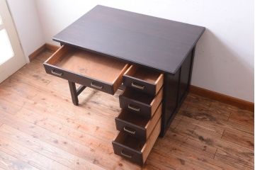 アンティーク家具　和製アンティーク　古い木の上品な片袖机(2)