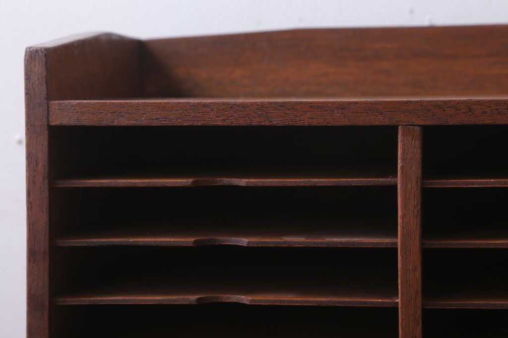 レトロ家具　昭和レトロ　古い木製の小ぶりなアンティーク書類ケース(カルテケース)