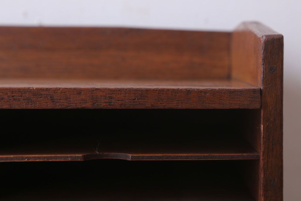 レトロ家具　昭和レトロ　古い木製の小ぶりなアンティーク書類ケース(カルテケース)