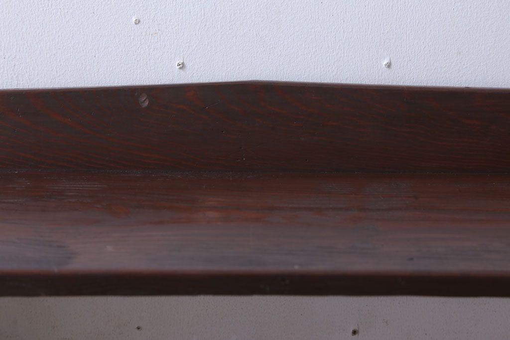 アンティーク家具　アンティーク　背の低い楔(くさび)式本棚(飾り棚・ディスプレイラック)