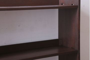 アンティーク家具　アンティーク　背の低い楔(くさび)式本棚(飾り棚・ディスプレイラック)