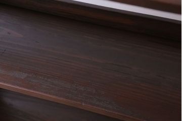 アンティーク家具　アンティーク　背の低い楔(くさび)式本棚(飾り棚・ディスプレイラック)